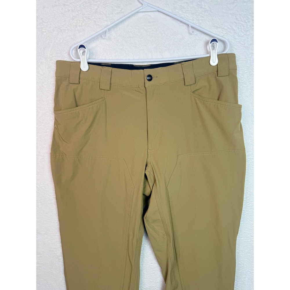 Duluth Trading Co Armachillo Cooling Pants Mens 40x32 Khaki Ripstop Hiking Work - Picture 3 of 13